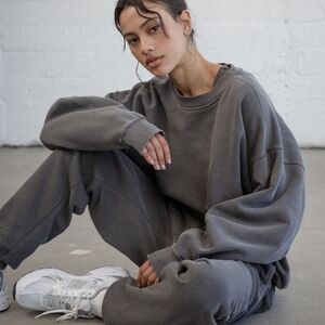 Elwood Vintage Grey Core Sweatpants